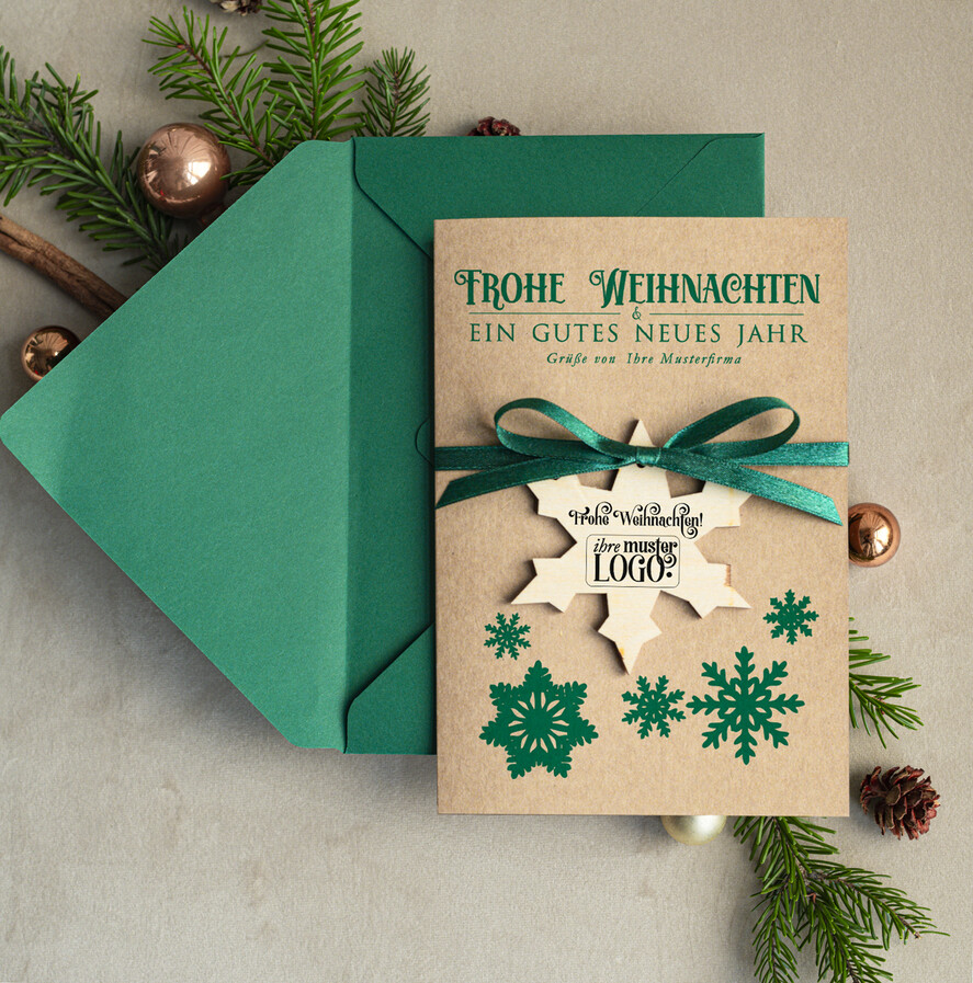 karten mit Anhänger aus Holz Exklusive Weihnachtskarte mit Holz-Anhänger mit Schleife, Firmen-Weihnachtskarten, mit Bändern, Individuelle für Firmen