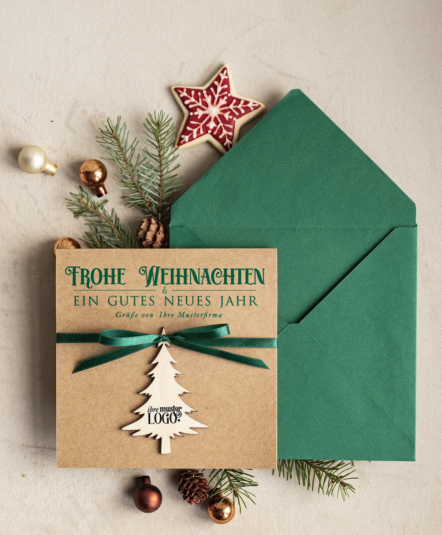 karten mit Anhänger aus Holz Exklusive Weihnachtskarte mit Holz-Anhänger mit Schleife, Firmen-Weihnachtskarten, mit Bändern, Individuelle für Firmen