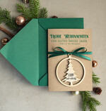 karten mit Anhänger aus Holz Exklusive Weihnachtskarte mit Holz-Anhänger mit Schleife, Firmen-Weihnachtskarten, mit Bändern, Individuelle für Firmen2